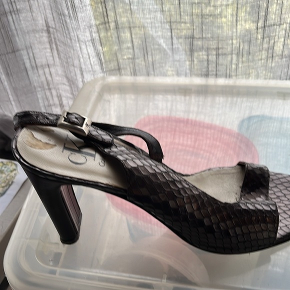 Sling back hi heeled sandals - Picture 8 of 14